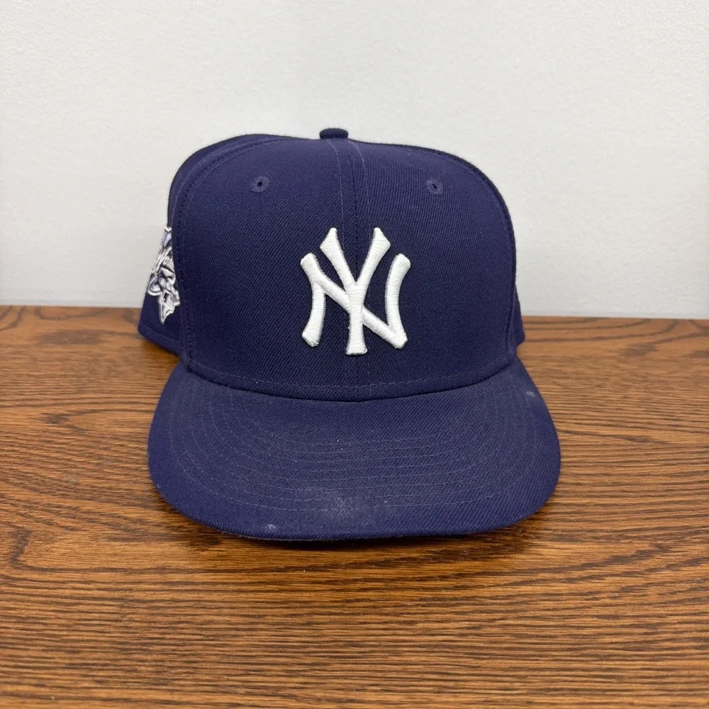 Yankee Purple World Series Fitted 7/ 3/8 New Era